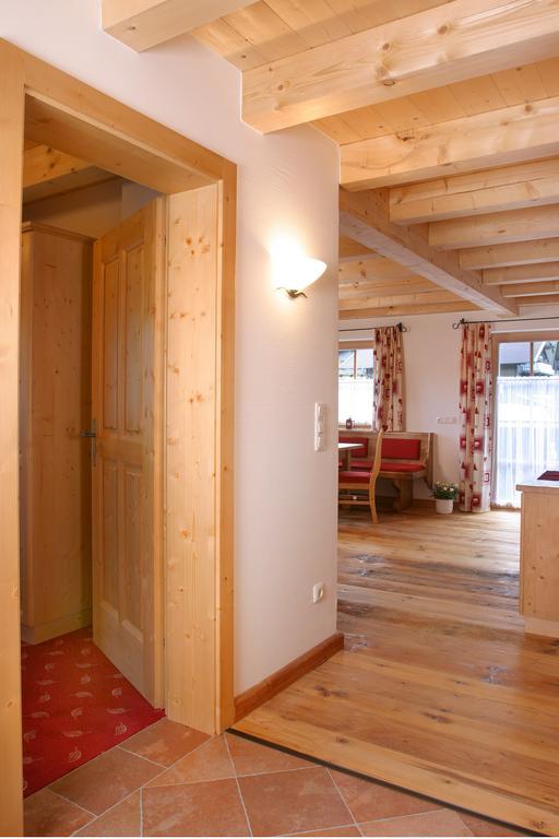 Apartmán Neuhaushof Hollersbach im Pinzgau Pokoj fotografie