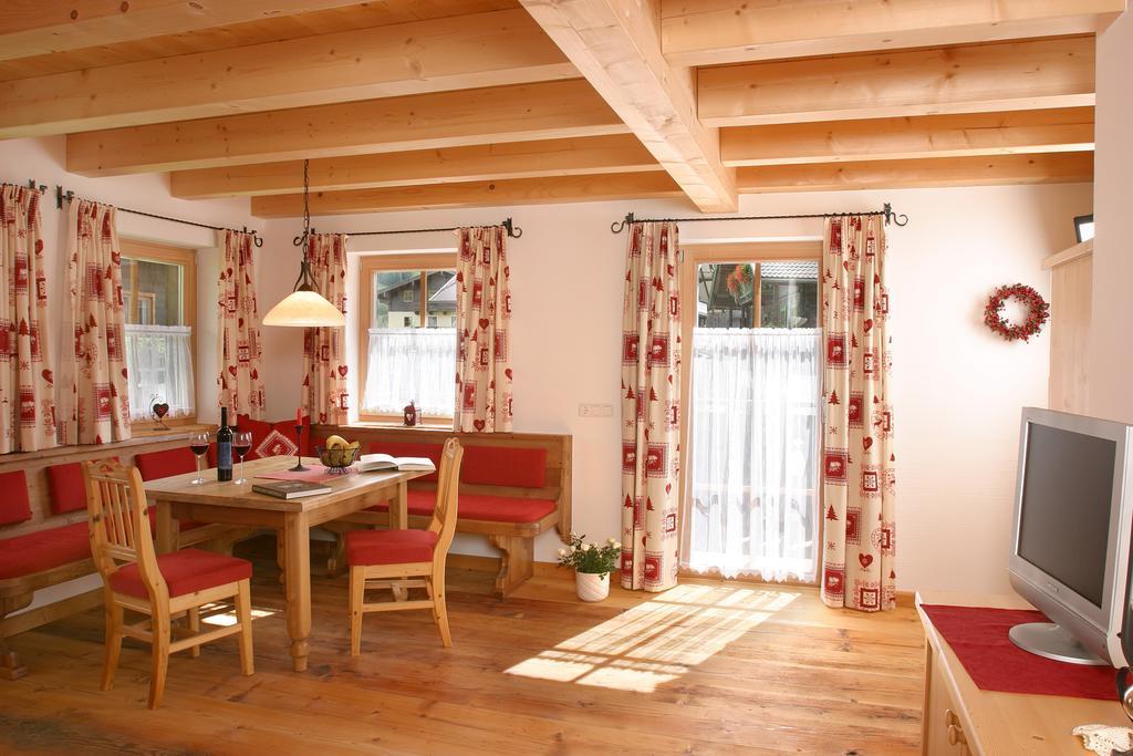 Apartmán Neuhaushof Hollersbach im Pinzgau Pokoj fotografie